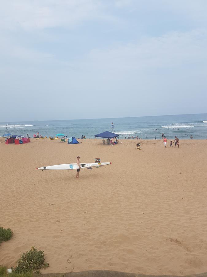 Beach Frond Apartment Amanzimtoti Exterior photo