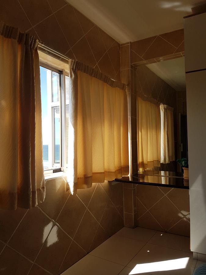 Beach Frond Apartment Amanzimtoti Exterior photo